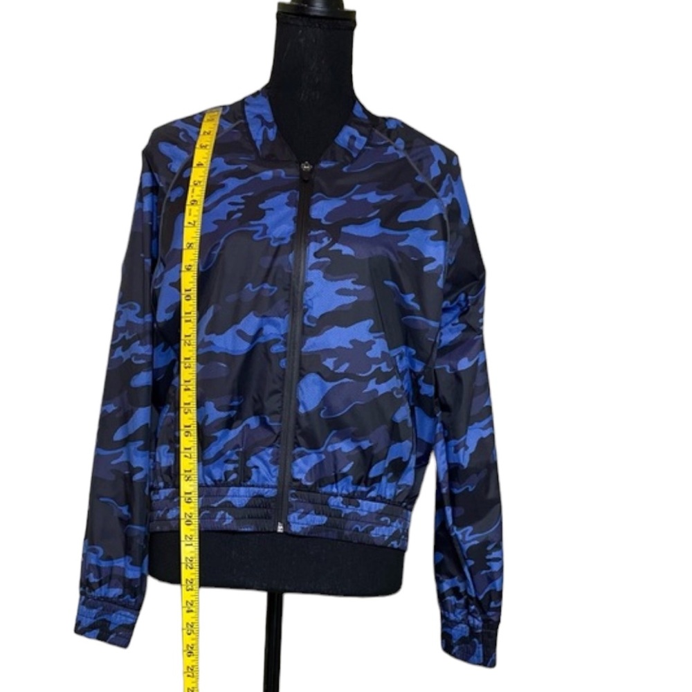 Ivy Park Cropped Camo Zip-Up Bomber Jacket (B) - Picture 8 of 14